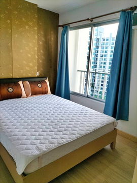 Don't delay! 🔥🔥For rent: The Parkland Srinakarin, bright green. Beautiful room, exactly as pictured. Fully furnished + washing machine included‼️ 