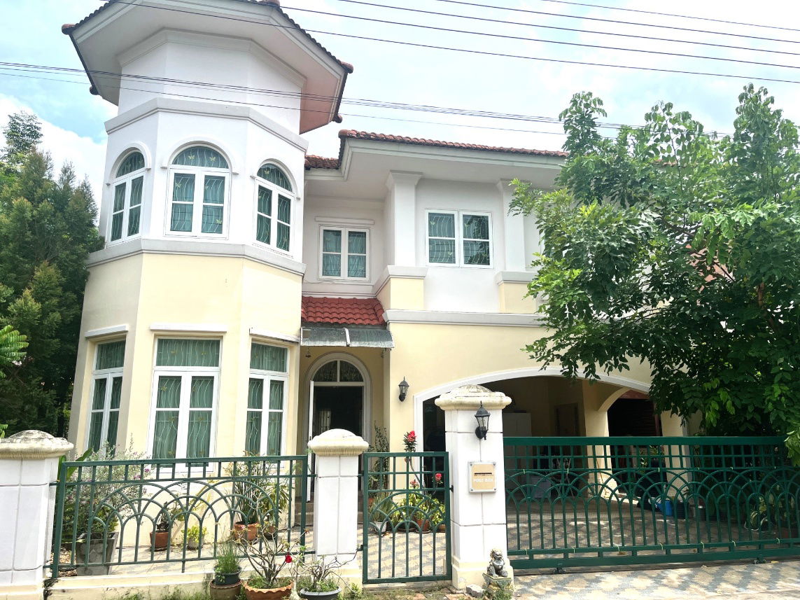รูป บ้านหรู ถูก สวย!! รวมอยู่ในบ้านหลังนี้ทั้งหมด บ้านเดี่ยวสไตส์ยุโรป  หมู่บ้าน ภัสสร 4 รังสิตคลอง 3 - รูปที่ 11/11