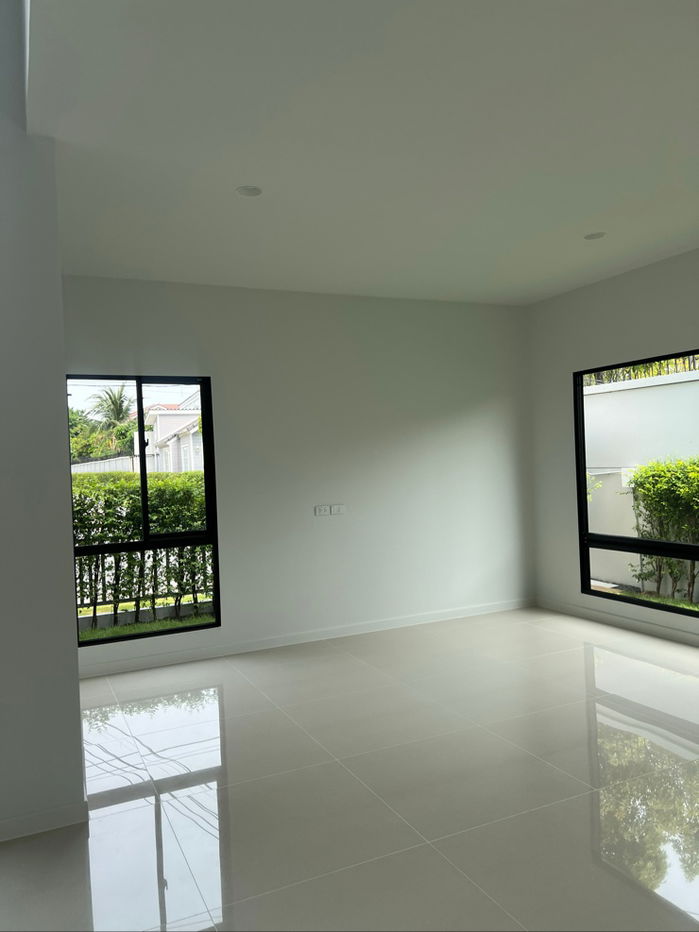 รูป บ้านเดี่ยวแปลงมุมติดถนนเมนหันหน้าทิศใต้ วิวทะเลสาบ  - รูปที่ 5/19