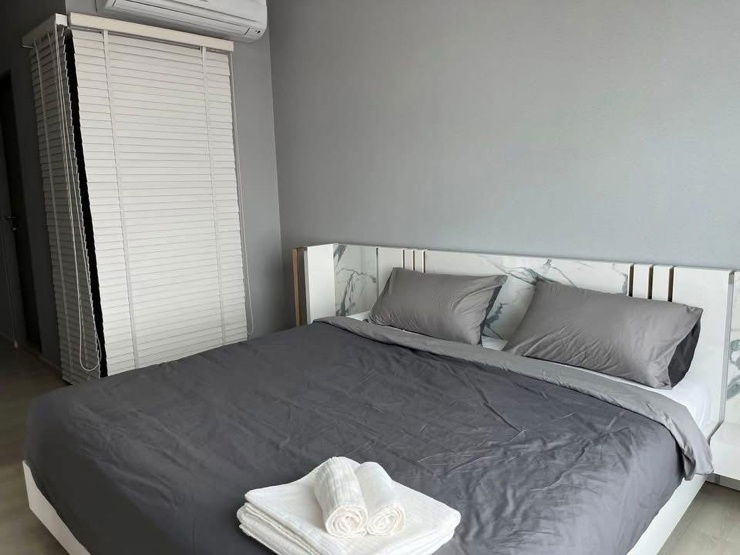 picture  For rent ✨ Life Ratchadapisek 🔥 Line ID @034etfin 📲 2 bedroom 2 bathroom ✨  MRT Huai Khwang 400 metres 💙 - 5/15