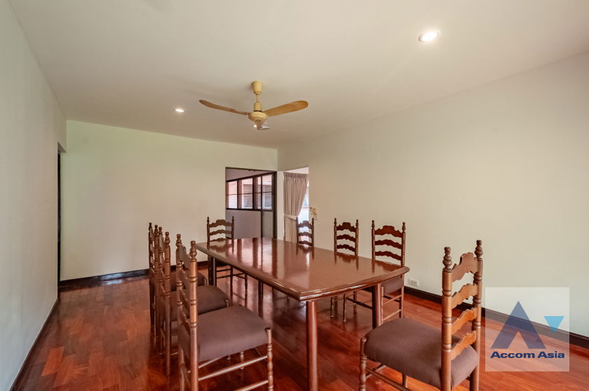 picture 🔼🔽 AccomA 📩  3 BR House in Khlong Ton Nuea (1720459) - 5/20
