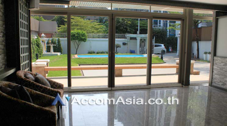 picture 🔼🔽 AccomA 📩 Pet friendly,Home Office,Private Swimming Pool 4 BR House in  (13002457) - 2/14