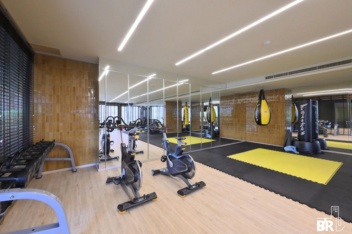 picture Prime Location, Private Living  Noble Above Wireless - Ruamrudee near BTS Ploenchit - 6/6
