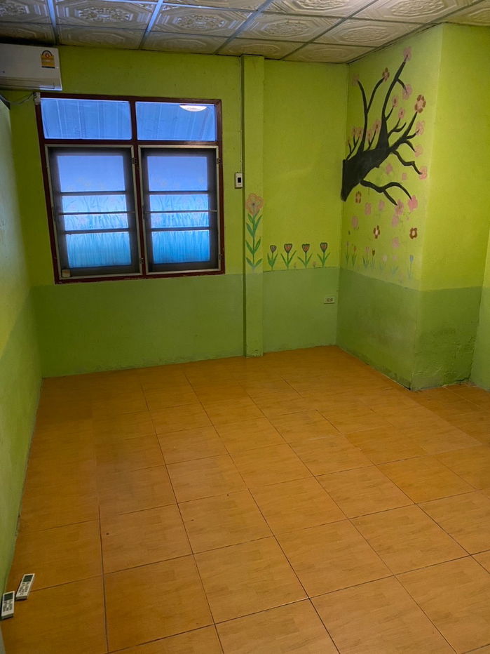 picture 2-Storey House for Rent (50 sq.wah) with 5 Bedrooms + Adjacent Vacant Land (125 sq.wah) on Ladprao 71, Soi Sangkhom Songkhro 26 - 6/25