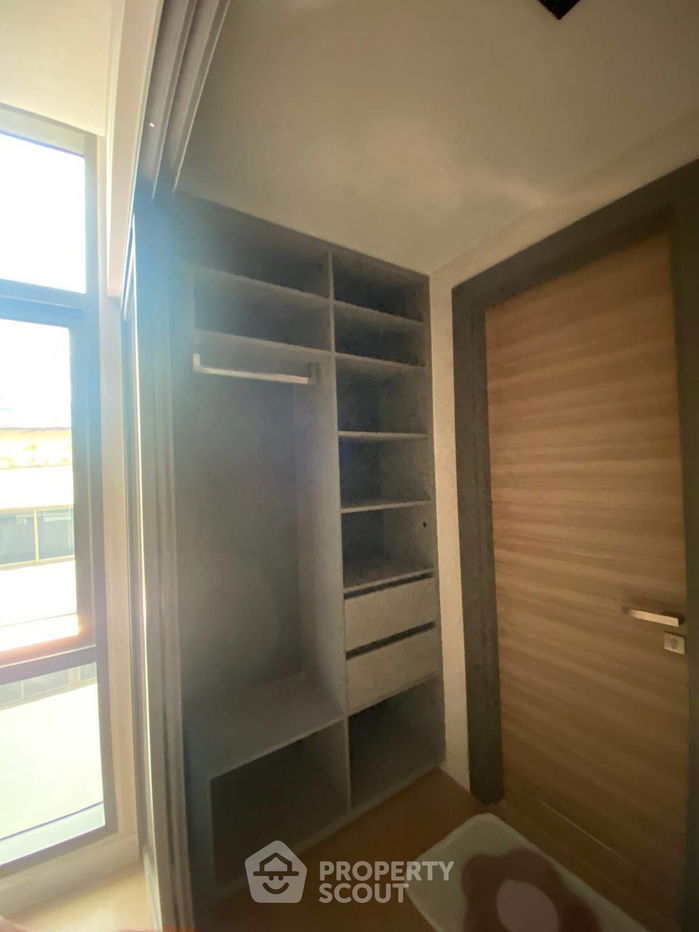 picture 2-BR Condo at The Room Charoenkrung 30 near BTS Saphan Taksin (ID 2242628) - 15/22