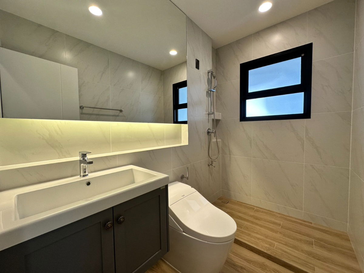 picture "Setthasiri Don Mueang" Move-in ready house, get everything free for up to 24 months! Eat, live, and pay installments. - 8/16