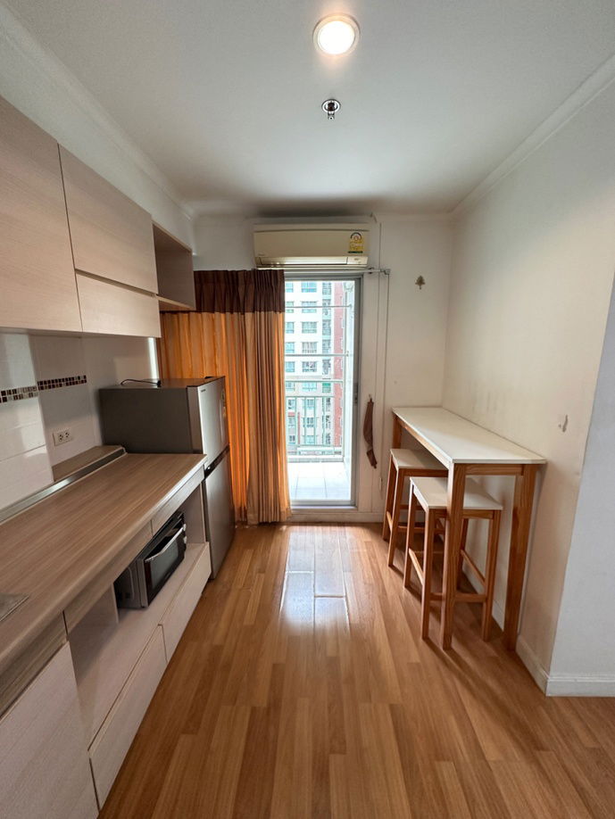 picture For rent Lumpini Place Ratchayothin - 10/12