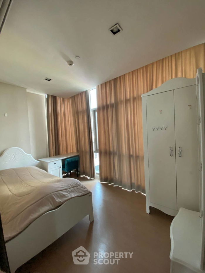 picture 2-BR Condo at The Room Charoenkrung 30 near BTS Saphan Taksin (ID 2242628) - 17/22