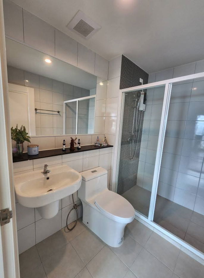 รูป 🩸 ให้เช่า​ Terra​ ​Residence​ วิวธรรมศาสตร์, ทิศเหนือ, พท.30 ตรม.ชั้น​ 31, บิ้วอินน์จัดเต็ม, เครื่ิองดูดควัน, เครื่ิองอบผ้า - รูปที่ 22/24