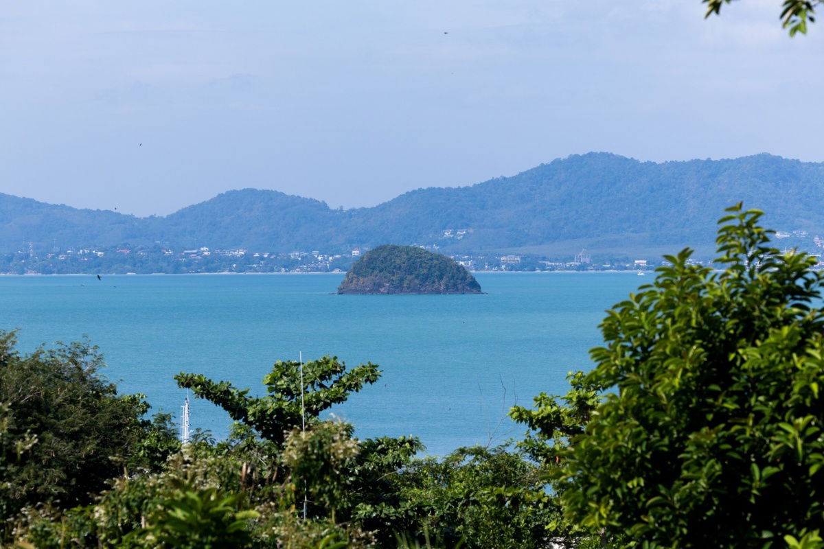 รูป Ultra luxury sea view pool villa for sale in Panwa - รูปที่ 2/15