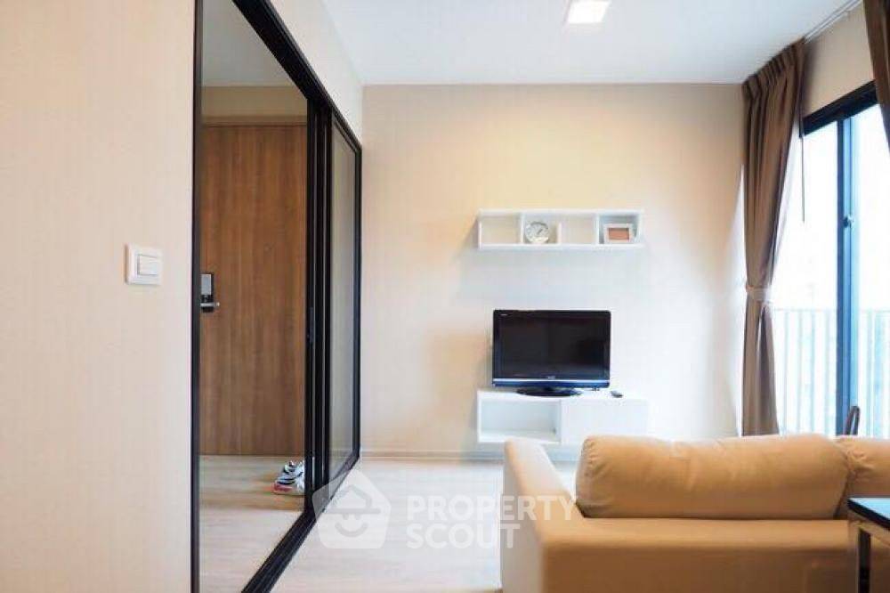 picture 1-BR Condo at Condolette Midst Rama 9 near MRT Phra Ram 9 (ID 2116146) - 3/8