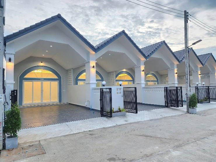 รูป 🏡บ้านทาวน์โฮมเกรดพรีเมี่ยม✨️ 
🧳ลากกระป๋า พร้อมอยู่ได้เลย - รูปที่ 1/10