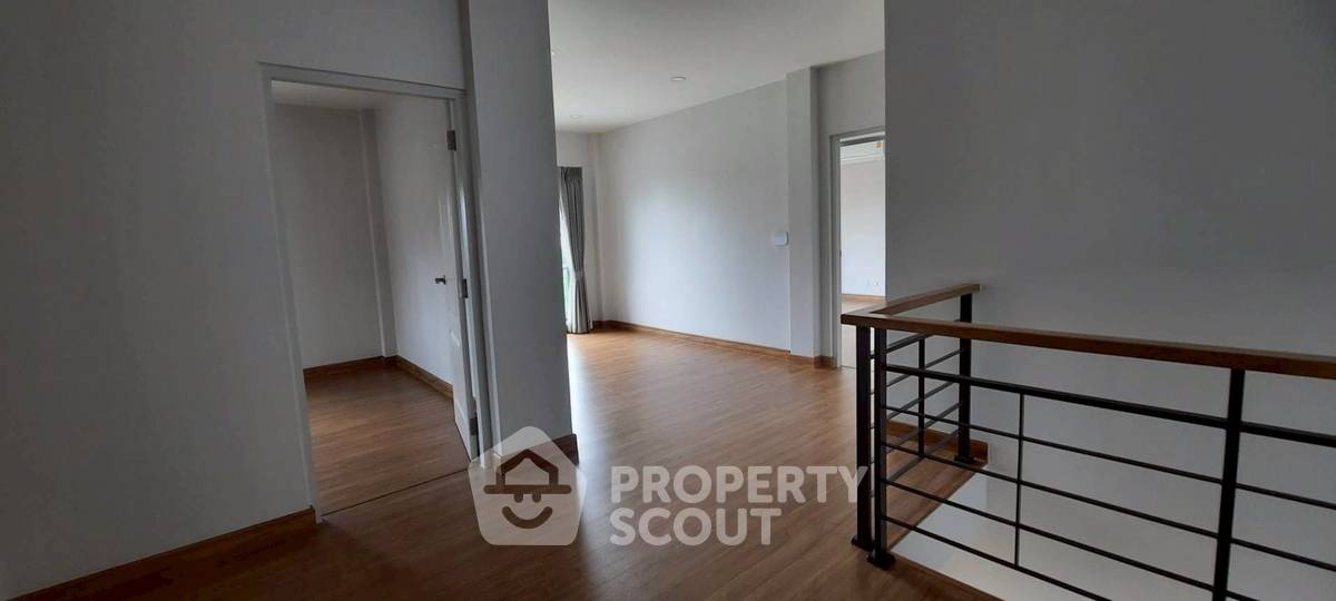 picture 4-BR House at Centro Vibhavadi in Don Mueang (ID 2242700) - 8/23