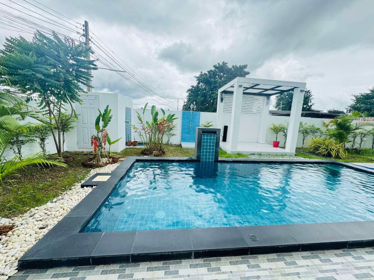 picture Ready to move in house, private swimming pool, good atmosphere - 3/18