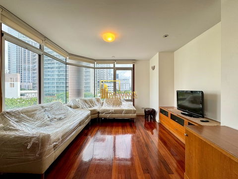 Navin Court | Charming 3 Bed Condo For Rent in Phloenchit - BR60510CD