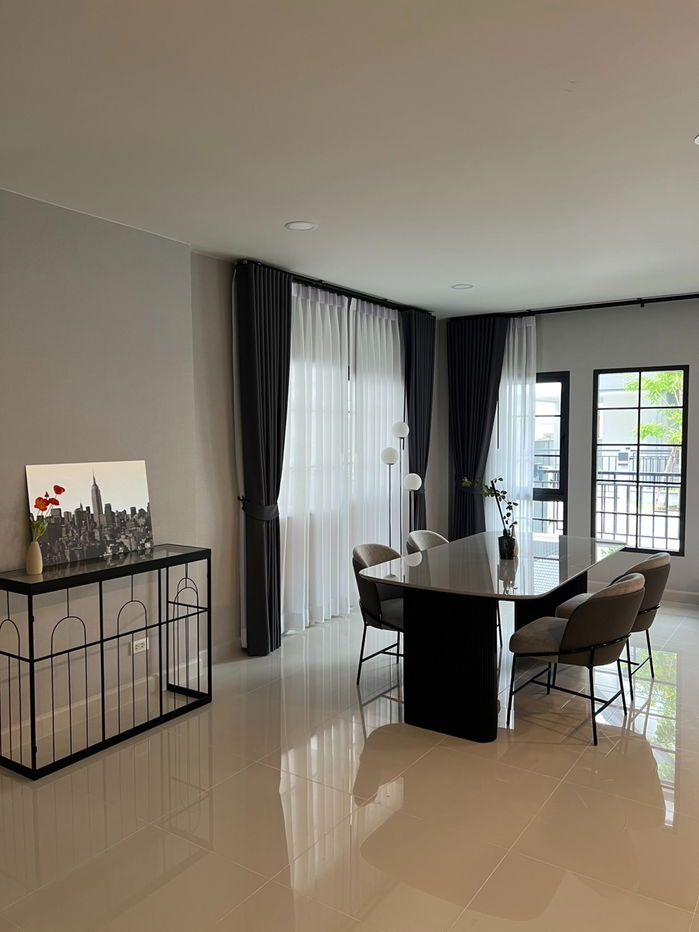 รูป ให้เช่าบ้านหรู Centro bangna ตกแต่งสวย พร้อมเข้าอยู่ได้เลย - รูปที่ 17/21