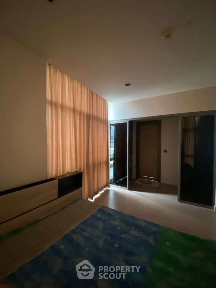 picture 2-BR Condo at The Room Charoenkrung 30 near BTS Saphan Taksin (ID 2242628) - 11/22