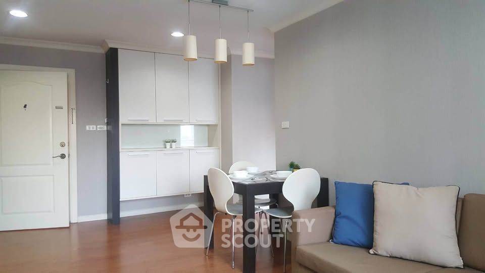 picture 2-BR Condo at Lumpini Suite Sukhumvit 41 near BTS Phrom Phong (ID 2242416) - 4/9