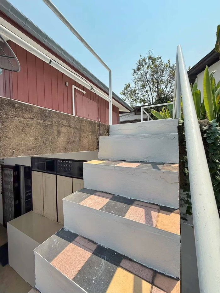 รูป เซ้งที่พักรีโนเวทใหม่ ทำเลทองกลางท่าแพ เหมาะสำหรับทำธุรกิจ Airbnb, Guesthouse, Hostel T.094-6511456 - รูปที่ 23/27