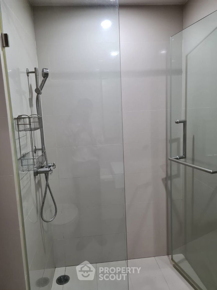 picture 1-BR Condo at Hive Taksin near BTS Wongwian Yai (ID 593537) - 2/30