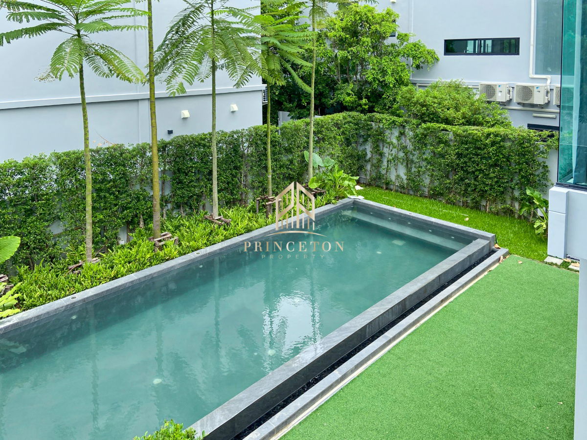 picture Luxury Home for Rent at VIVE Krungthep Kreetha Comes with a Private Swimming Pool - 25/48