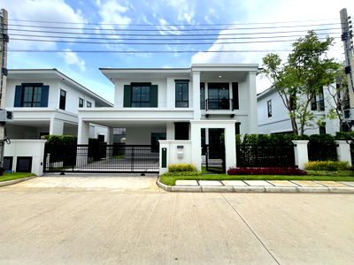 Houses for sale ถนนวิภาวดีรังสิต : 2 Units! Setthasiri Don Mueang 4 Bedrooms, 4 Bathrooms, 2 Parking Spaces Ready to Move In!!!