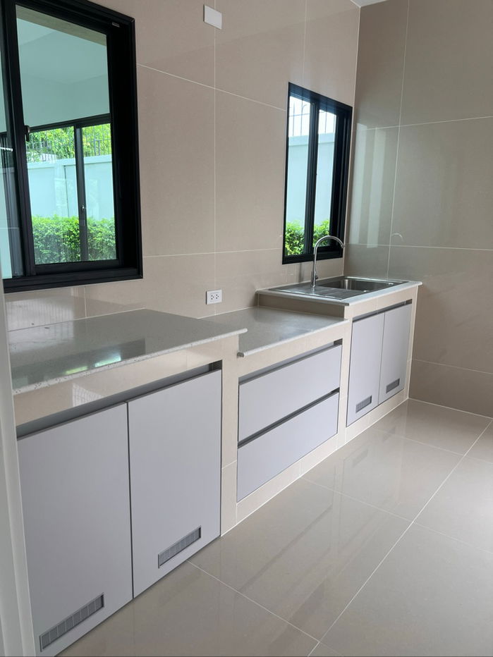 รูป บ้านเดี่ยวแปลงมุมติดถนนเมนหันหน้าทิศใต้ วิวทะเลสาบ  - รูปที่ 7/19