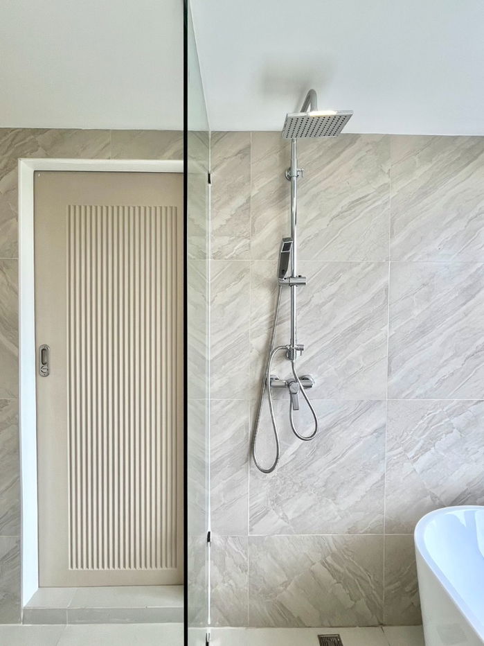 picture Condo for sale, Sri Thana, near Nimman, Chiang Mai  bedrooms Tel 082-389-9314 Boo - 20/29
