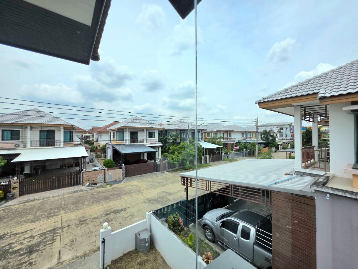 รูป บ้านรีโนเวทใหม่ทั้งหลัง หมู่บ้านวิสต้าวิลล์ (B1 B2) ลำลูกกา คลอง 3 ซอยเปียร์นนท์ ถนนชลมาร์คพิจารณ์ - รูปที่ 32/36