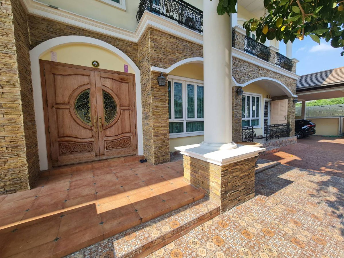 picture For sale: Luxury-style single house at Neo City Village, Don Muang. The property size is 174.1 square wah, located in the Sikan Subdistrict, Bangkok. - 12/24
