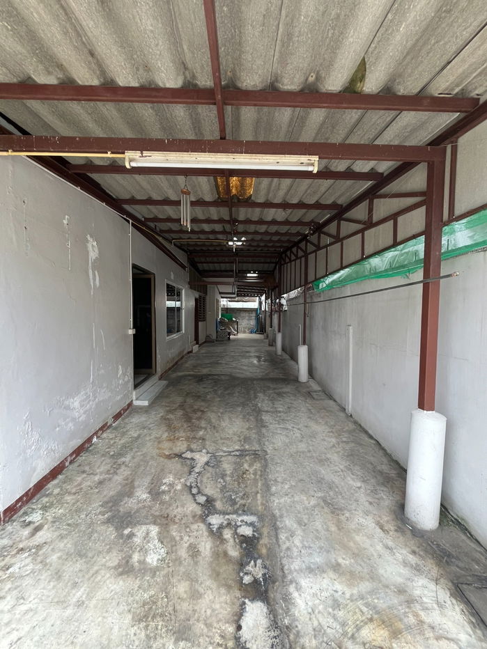รูป ประกาศขายบ้านเดี่ยว 2 ชั้น พร้อมต่อเติมห้องครัวด้านหลัง - รูปที่ 39/40