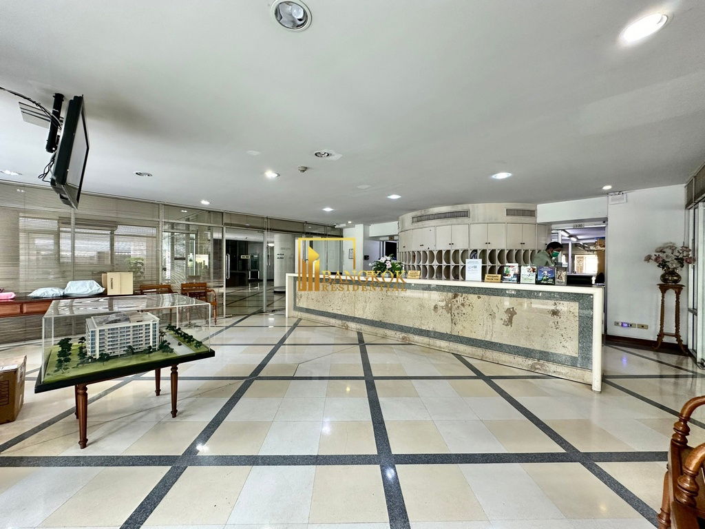 picture Navin Court | Bright and Airy 2 Bedroom Condo For Rent - BR60509CD - 34/38