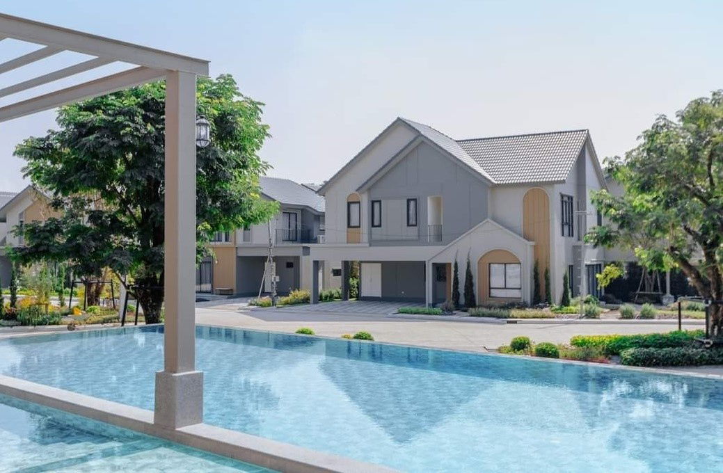 รูป ขายบ้านตัวอย่าง Fully furnished อณาสิริพายัพ แปลงหัวมุมหน้าสวน วิวสวย ที่ดินกว้าง - รูปที่ 1/11