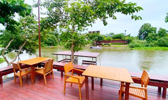 รูป บางปะหัน อยุธยา ให้เช่าที่ดินถมแล้ว ทำร้านอาหาร วิวแม่น้ำ ทำโฮมสเตย์ ลานกางเต๊นท์ ริมตลิ่งคาเฟ่ ที่ดิน 2.5 ไร่ 4000ตรม. จากกทม. 46นาที - รูปที่ 3/8