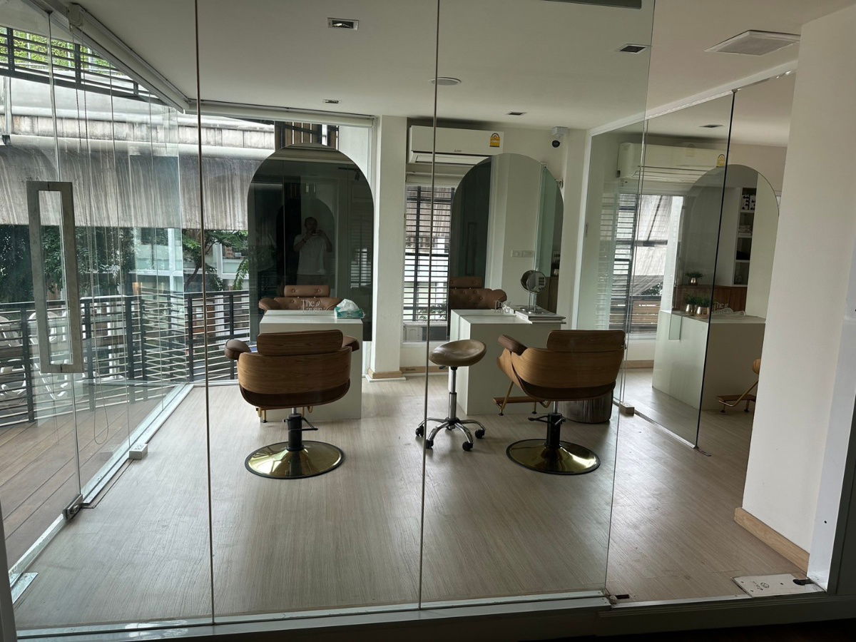 picture FOR SALE Prime Corner Commercial Building 2 Min to BTS Ari Fully Tenanted Retail Units - 11/14