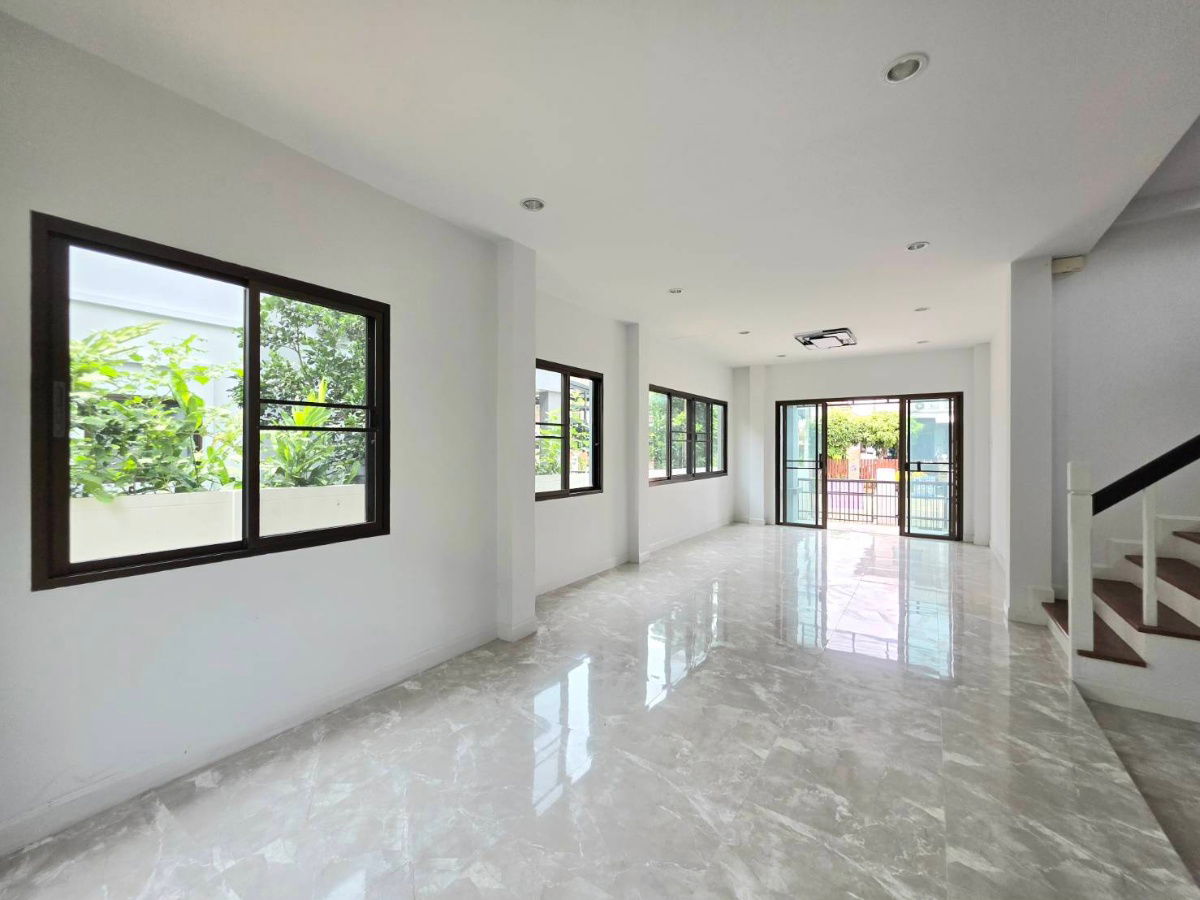 รูป บ้านรีโนเวทใหม่ทั้งหลัง หมู่บ้านวิสต้าวิลล์ (B1 B2) ลำลูกกา คลอง 3 ซอยเปียร์นนท์ ถนนชลมาร์คพิจารณ์ - รูปที่ 18/36