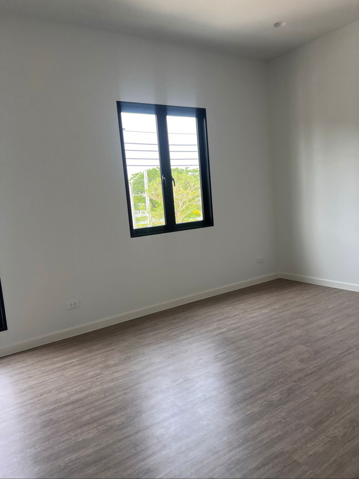 รูป บ้านเดี่ยวแปลงมุมติดถนนเมนหันหน้าทิศใต้ วิวทะเลสาบ  - รูปที่ 16/19