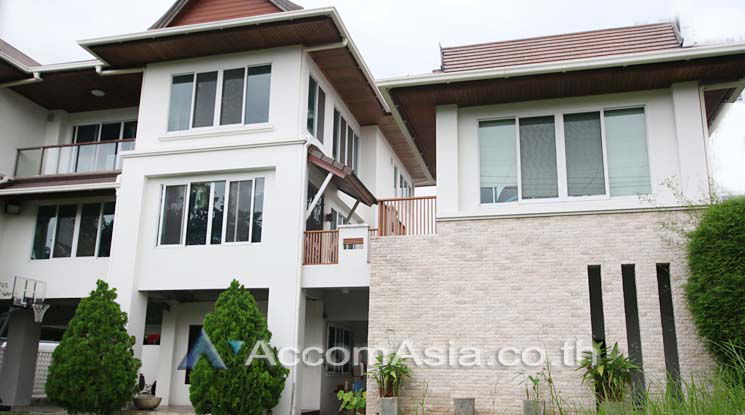 picture 🔼🔽 AccomA 📩 Home Office,Private Swimming Pool,Pet friendly 4 BR House in  (AA13128) - 1/7