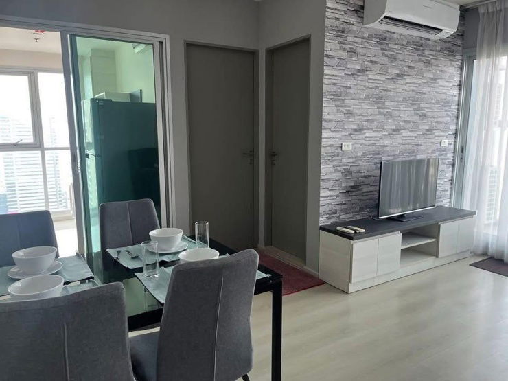 picture  For rent ✨ Life Ratchadapisek 🔥 Line ID @034etfin 📲 2 bedroom 2 bathroom ✨  MRT Huai Khwang 400 metres 💙 - 8/15