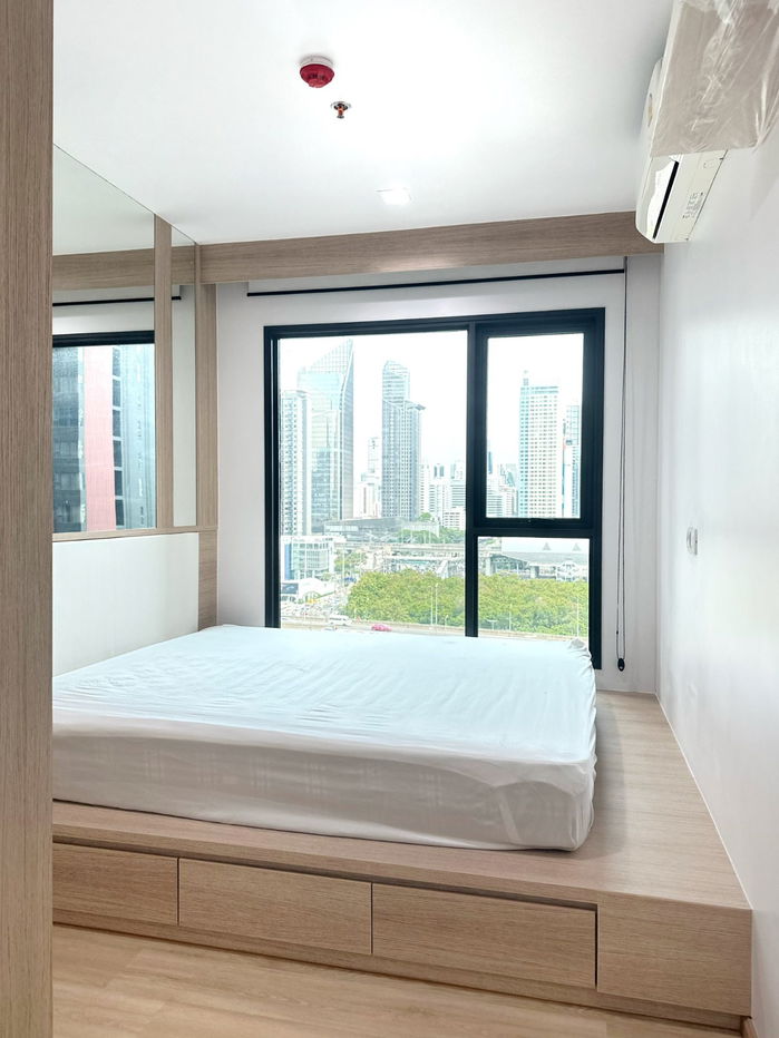 picture ✨For Rent – Life Asoke-Rama 9 Renovated 2-Bedroom Unit | Fully Furnished | Ready to Move In  - 9/17