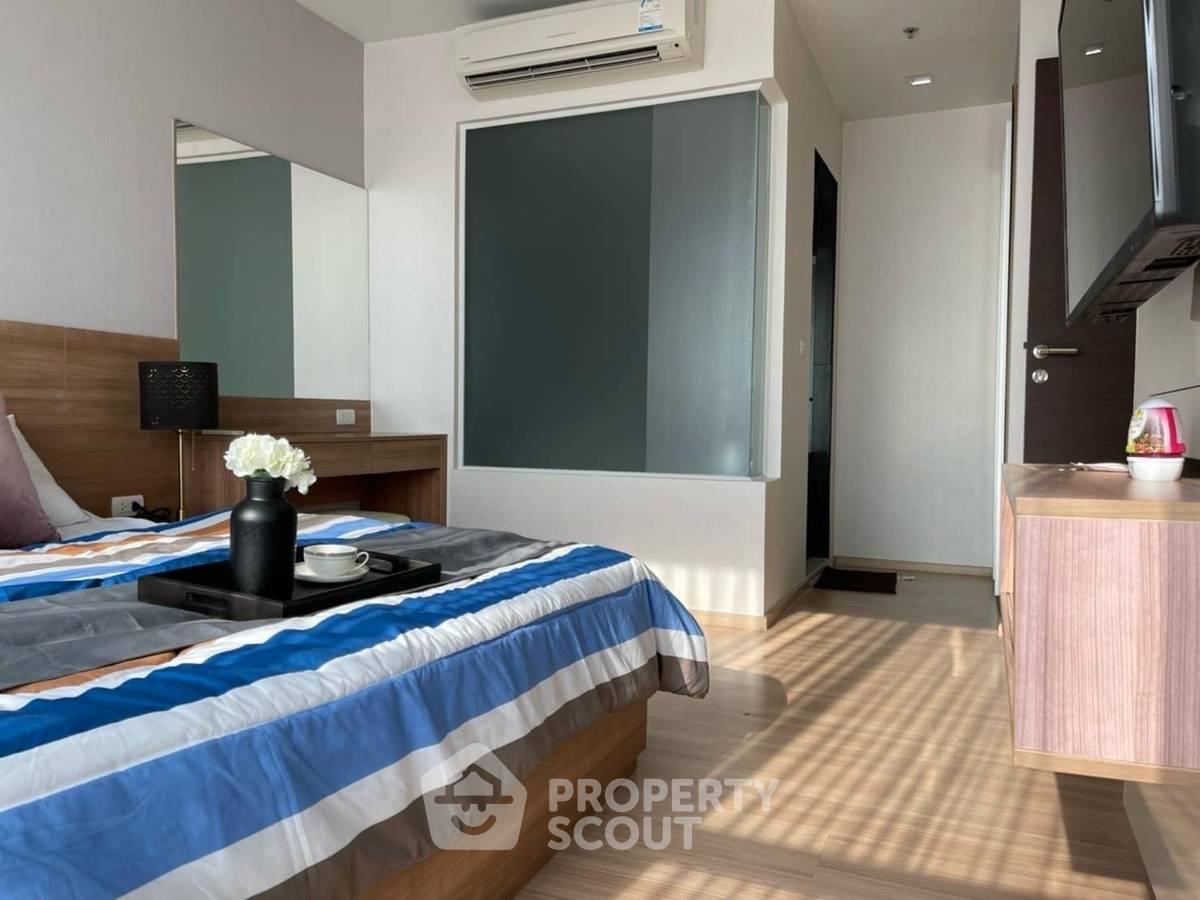 picture 2-BR Condo at Rhythm Sathorn near BTS Saphan Taksin (ID 1978903) - 2/8