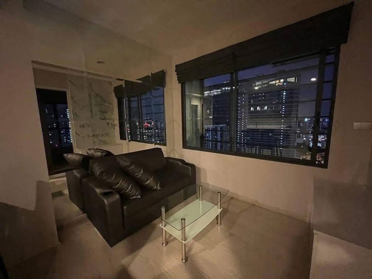 picture  For rent ✨ Rhythm asoke 2 🔥 Line ID @034etfin 📲 2 bedroom 1 bathroom (Rim room) ✨  MRT Rama 9 300 metres 💙 ARL Makkasan 400 metres 🤎 - 6/11