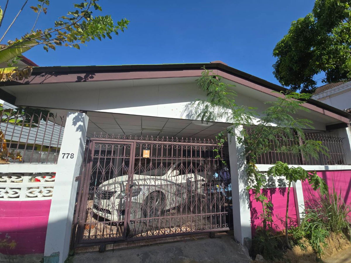picture 2-storey detached house near MRT Sri thepha 700 metre!! Area 35 Sq.wah Price under market value - 1/12