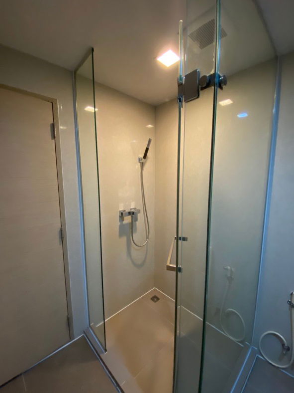 picture Available for rent: Liv@49, homey style room, nice to live in, easy to travel, near the BTS. - 11/11