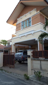 ให้เช่าบ้านเดี่ยว 2 หลังติดกัน หมู่บ้านสหพร ศาลายา ขนาด 1 งาน 5 ตร.ว. ติดกับมหาวิทยาลัยมหิดล ใกล้สถานีรถไฟศาลายา
