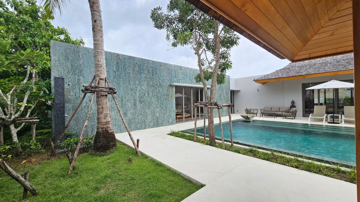 รูป Luxury 4-Bedroom Villa for Rent at Anchan Tropicana – Phuket - รูปที่ 3/37