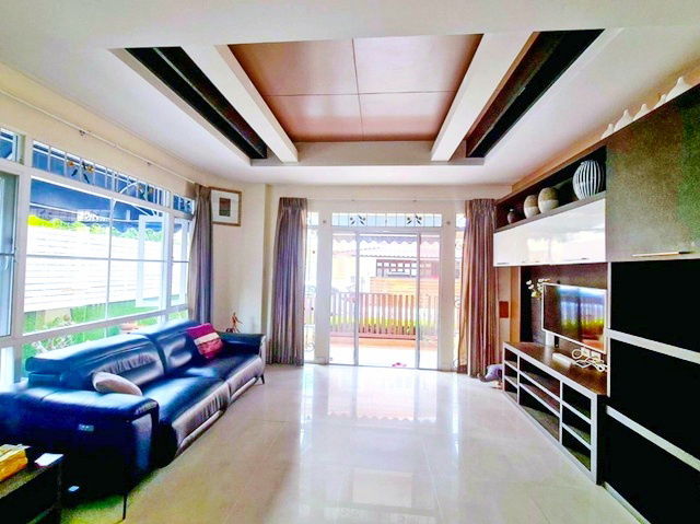 picture Thai-Nichi Institute of Technology 900m. Lotus ARL HuaMak 1.6km. Luxury 2-story detached house for r - 3/8
