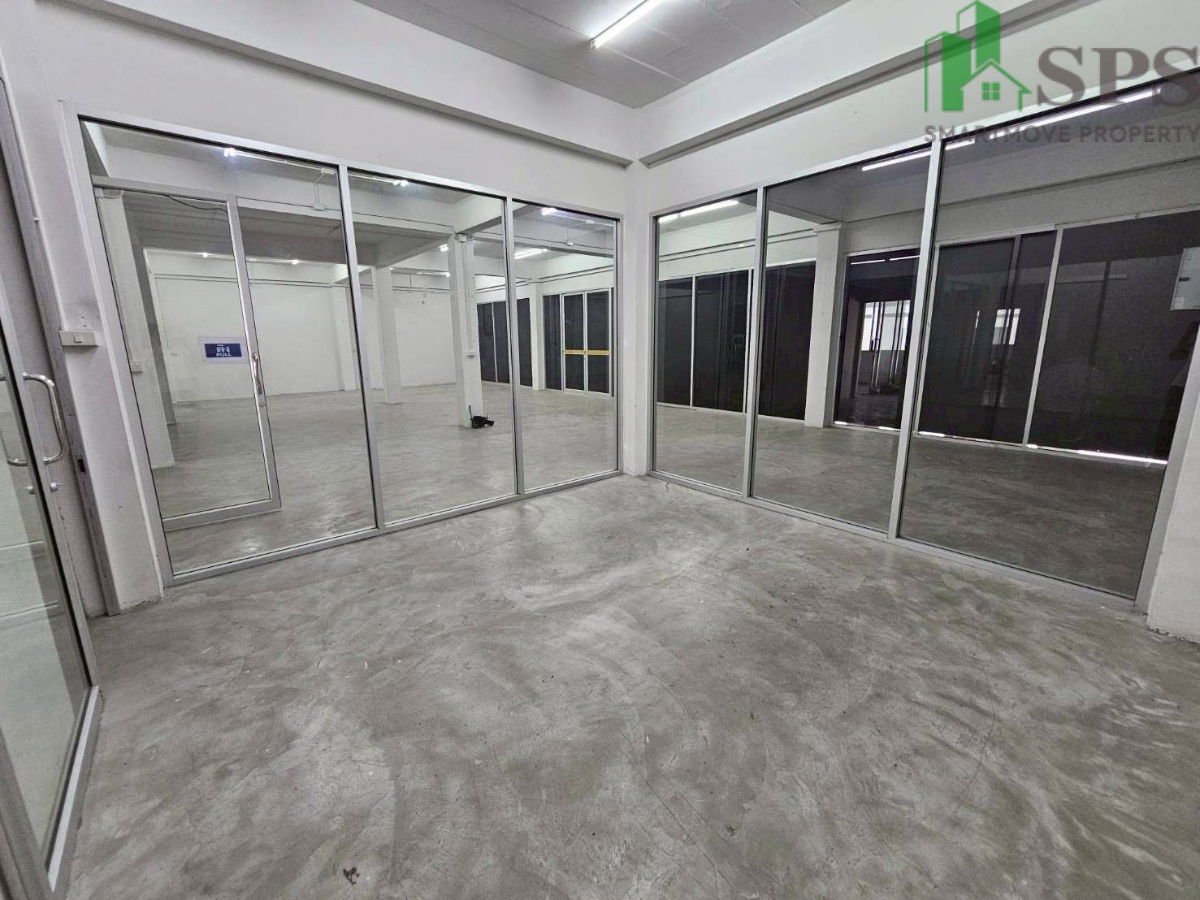 picture Newly renovated Commercial Buildings for Rent – 2 Units (SPSP620) - 8/20