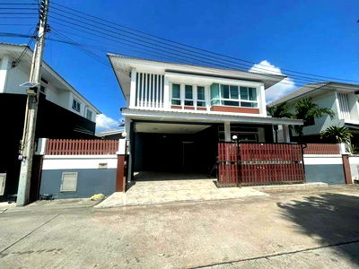 บ้านเดี่ยว ศรีราชา ชลบุรี : ขายบ้านเดี่ยว 2 ชั้น ใหม่มือหนึ่ง หมู่บ้านเดอะ ลิฟวิ่ง ศรีราชา ชลบุรี 