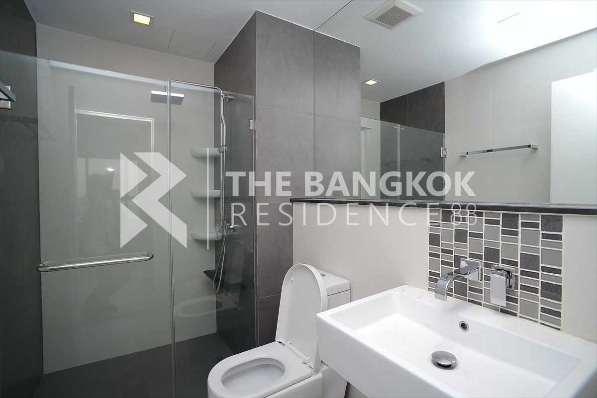 picture Urbano Absolute Sathon-Taksin ✨ Prime location, great value ⚡ Near BTS Krung Thonburi - 7/7